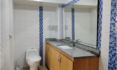 SANTA BARBARA CASA ESQUINERA COMERCIAL EN ARRIENDO  1.136 M²