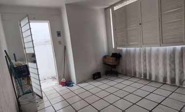 CASA PARA REMODELAR EN LA ROMA SUR (V)