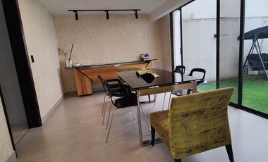 Se vende casa en conjunto en Lomas De Tecamachalco (V)