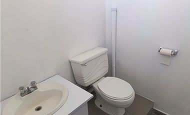 TUMBA MUERTO / PLAZA SIGLO 21 / 100M / PISO MEDIO / AMPLIO ESPACIO