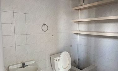 TUMBA MUERTO / PLAZA SIGLO 21 / 100M / PISO MEDIO / AMPLIO ESPACIO