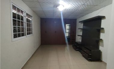 Casa Familiar en El Crisol con 3 Recámaras y 2 Baños – ¡Pet Friendly!