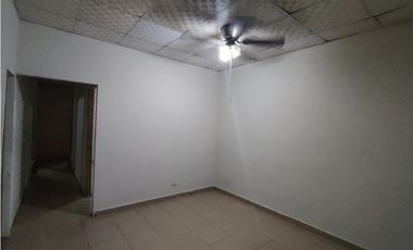 Casa Familiar en El Crisol con 3 Recámaras y 2 Baños – ¡Pet Friendly!