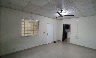 Casa Familiar en El Crisol con 3 Recámaras y 2 Baños – ¡Pet Friendly!