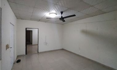 Casa Familiar en El Crisol con 3 Recámaras y 2 Baños – ¡Pet Friendly!