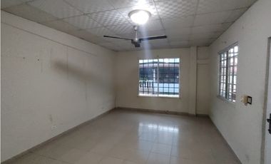 Casa Familiar en El Crisol con 3 Recámaras y 2 Baños – ¡Pet Friendly!