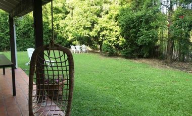 Casa en alquiler temporario c/ cochera en Rincón del Arca