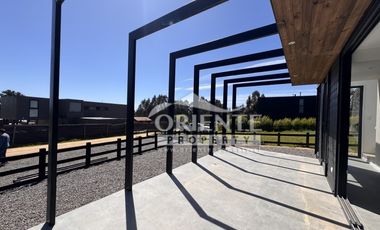 CASA NUEVA EN CONDOMINIO PUNTA DE LOBOS