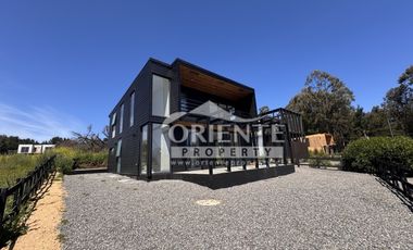 CASA NUEVA EN CONDOMINIO PUNTA DE LOBOS