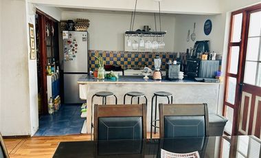 Casa en Venta en Avenida DosOriente con Avenida Reina Mar