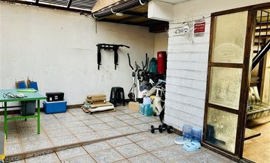 Casa en Venta en Avenida DosOriente con Avenida Reina Mar