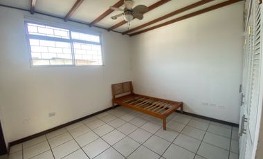 Se alquiler departamento en Kennedy Norte AdrM