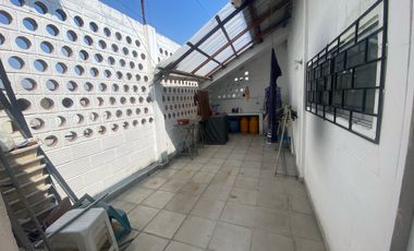 Se alquiler departamento en Kennedy Norte AdrM