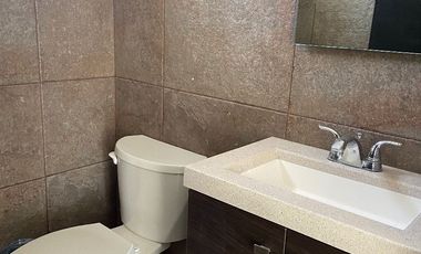 CASA  EN RENTA EN  ALTITUD NORTE RESIDENCIAL ( Laguitos)