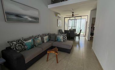 CASA EN VENTA TOTALMENTE EQUIPADA EN REAL MONTEJO A UNA CUADRA DEL CLUB