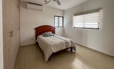 CASA EN VENTA TOTALMENTE EQUIPADA EN REAL MONTEJO A UNA CUADRA DEL CLUB