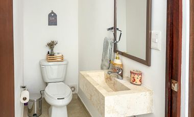 CASA EN VENTA TOTALMENTE EQUIPADA EN REAL MONTEJO A UNA CUADRA DEL CLUB