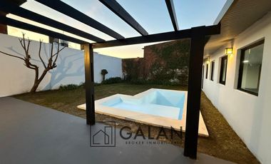 Casa en venta - Los Pinares - Mar del Plata - Apto crédito hipotecario