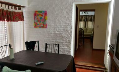 Casa en venta - 3 Dormitorios 2 Baños - Merlo
