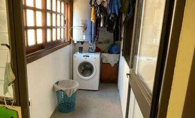 Departamento en venta - 2 Dormitorios 1 Baño - Adrogué