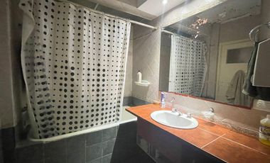 Chalet 5 Ambientes apto Profesional, zona Macrocentro