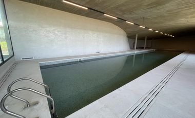 Lote sobre el lago central en venta en LOS PUENTES, NORDELTA.