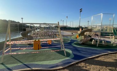 Lote sobre el lago central en venta en LOS PUENTES, NORDELTA.