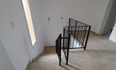 Dúplex en venta - 2 Dormitorios 2 Baños - Cochera - Cañuelas