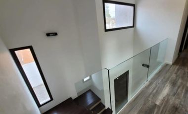 Casa en venta - 3 Dormitorios 3 Baños - 252Mts2 - Villa Quisquizate, Córdoba