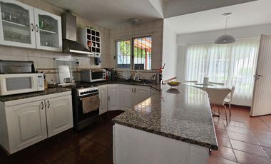 Muy linda casa en venta en Lomas de San Isidro