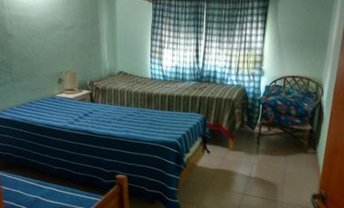 Casa en venta - 2 Dormitorios 1 Baño - Cochera - 50Mts2 - Mar del Tuyú