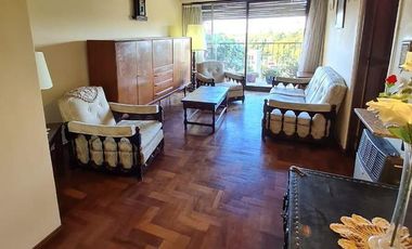 Departamento en  Torre de 4 amb.