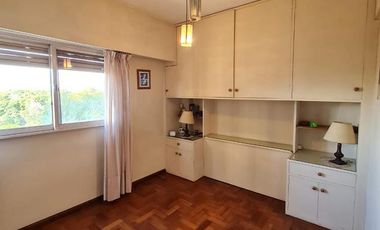 Departamento en  Torre de 4 amb.