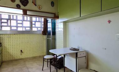 Departamento en  Torre de 4 amb.