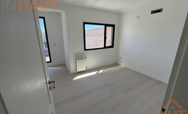 Duplex de dos dormitorios en barrio perticone