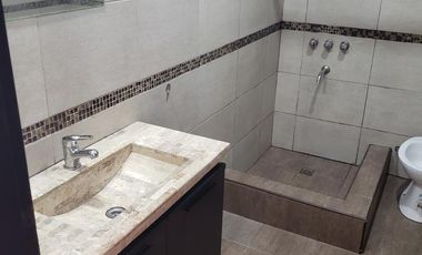 PH en venta - 2 Dormitorios 3 Baños - 72Mts2 - Don Bosco, Quilmes