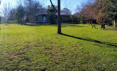 Casa en venta - 2 Dormitorios 1 Baño - Cocheras - 1.900Mts2 - Cañuelas