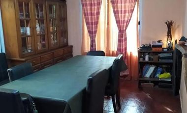 Casa en venta - 2 Dormitorios 1 Baño - Cocheras - 1.900Mts2 - Cañuelas