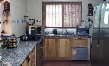 Casa en venta - 2 Dormitorios 1 Baño - Cocheras - 1.900Mts2 - Cañuelas