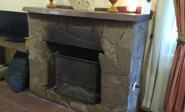 Casa en venta - 2 Dormitorios 1 Baño - Cocheras - 1.900Mts2 - Cañuelas