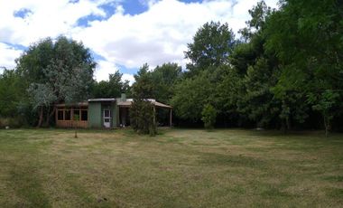 Casa en venta - 2 Dormitorios 1 Baño - Cocheras - 1.900Mts2 - Cañuelas