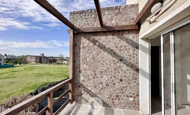 Depto en venta en barrio cerrado Altos del Casco, Zarate. Amenities.