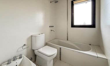 Casa de 3 dormitorios con pileta vista al golf