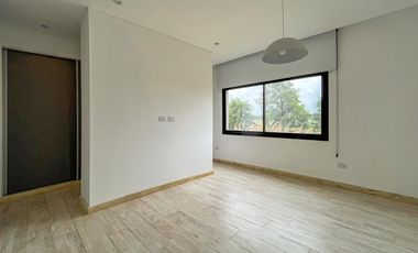 Casa de 3 dormitorios con pileta vista al golf