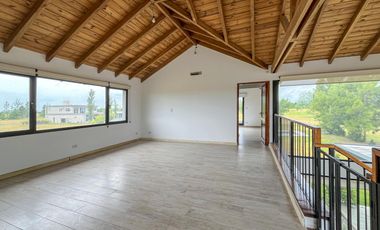 Casa de 3 dormitorios con pileta vista al golf