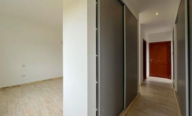 Casa de 3 dormitorios con pileta vista al golf