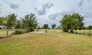 Casa de 3 dormitorios con pileta vista al golf