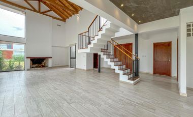 Casa de 3 dormitorios con pileta vista al golf