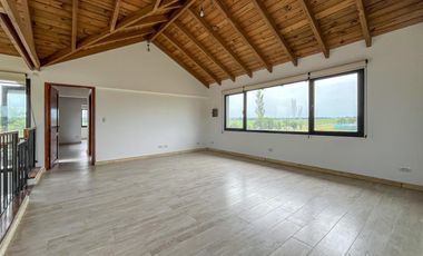 Casa de 3 dormitorios con pileta vista al golf