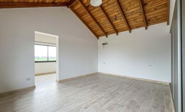 Casa de 3 dormitorios con pileta vista al golf